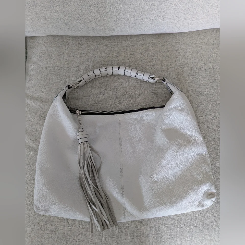 Elegant White Leather Hobo Bag - Picture 8 of 8